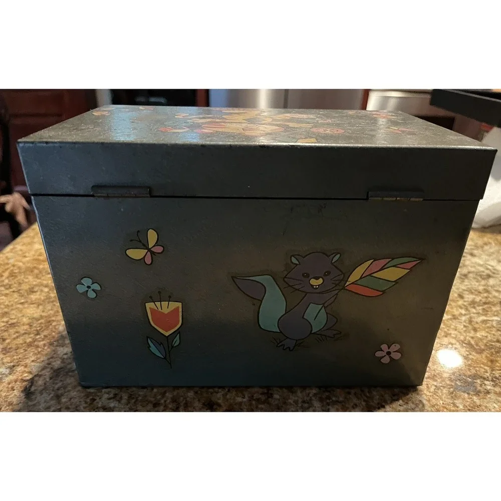 Vintage Metal Storage Tin/Box Tiger And Friends Sturdy Solid Construction 1950's